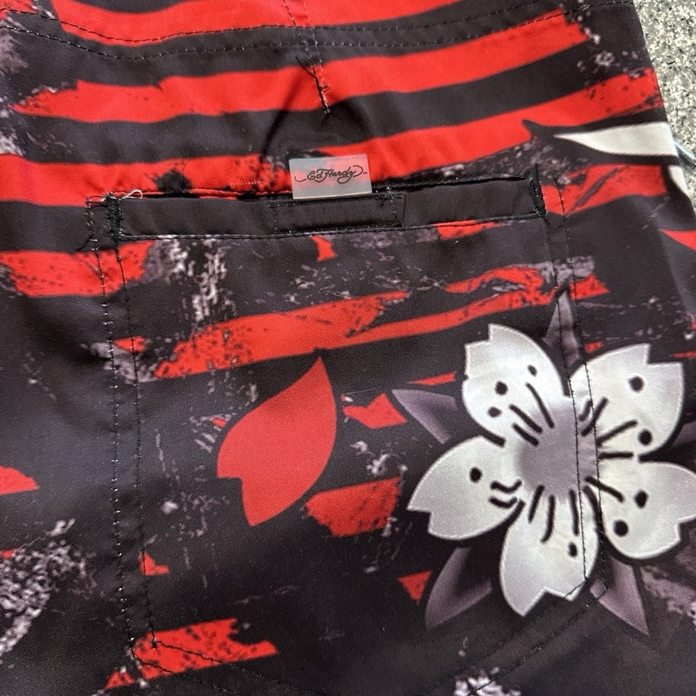Ed Hardy Boardshorts Mens 34 Y2K Do or Die Skull Surf Swim Shorts Vintage Y2K - Picture 5 of 9
